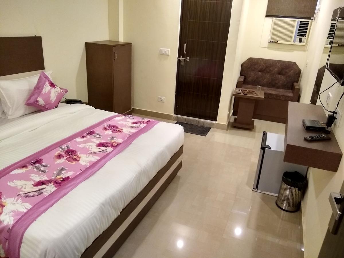 Hotel Kelvish *
