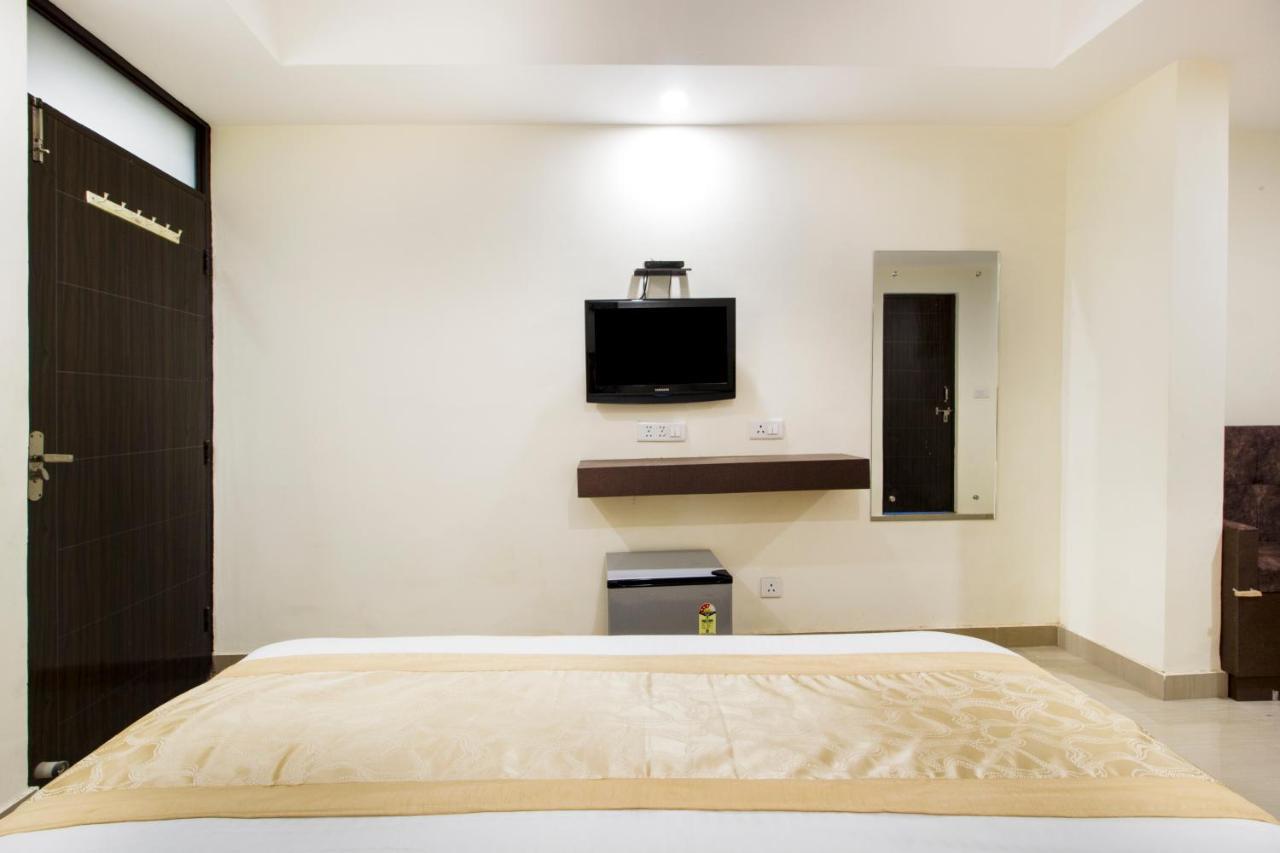 Kelvish Hotel