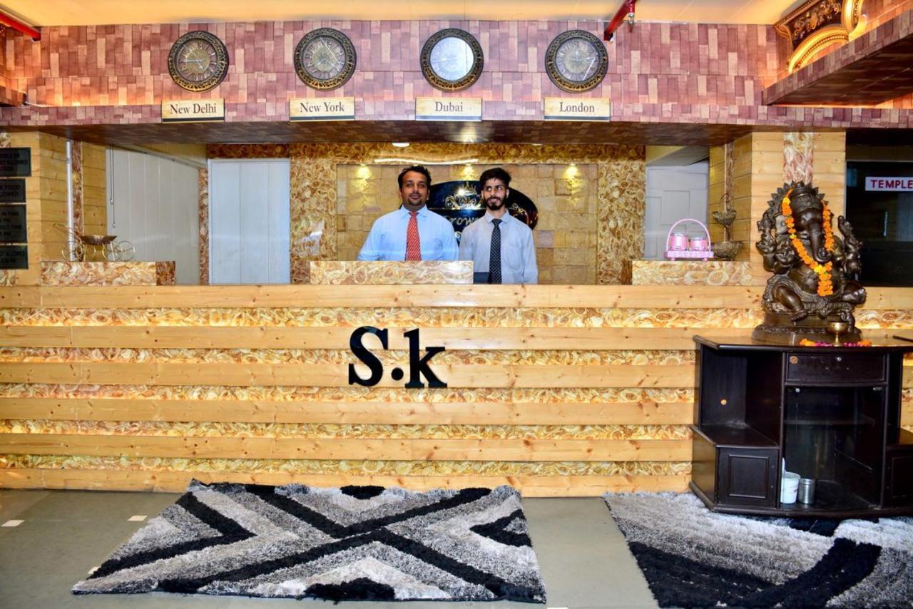 S.k Crown Park Naraina 3* New Delhi