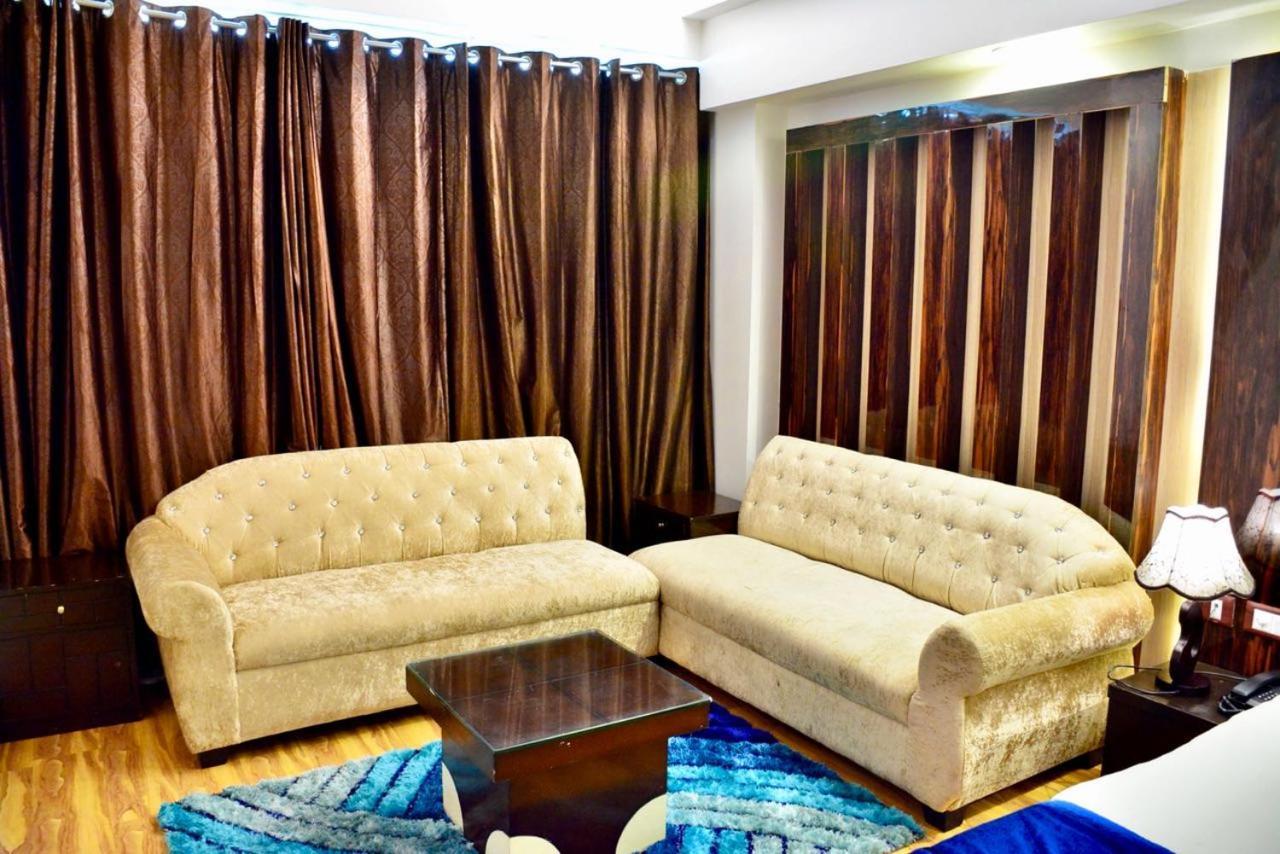 Hotel S.k Crown Park Naraina