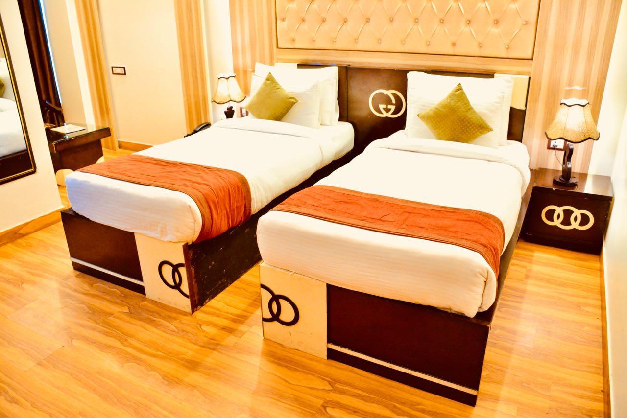 S.k Crown Park Naraina New Delhi