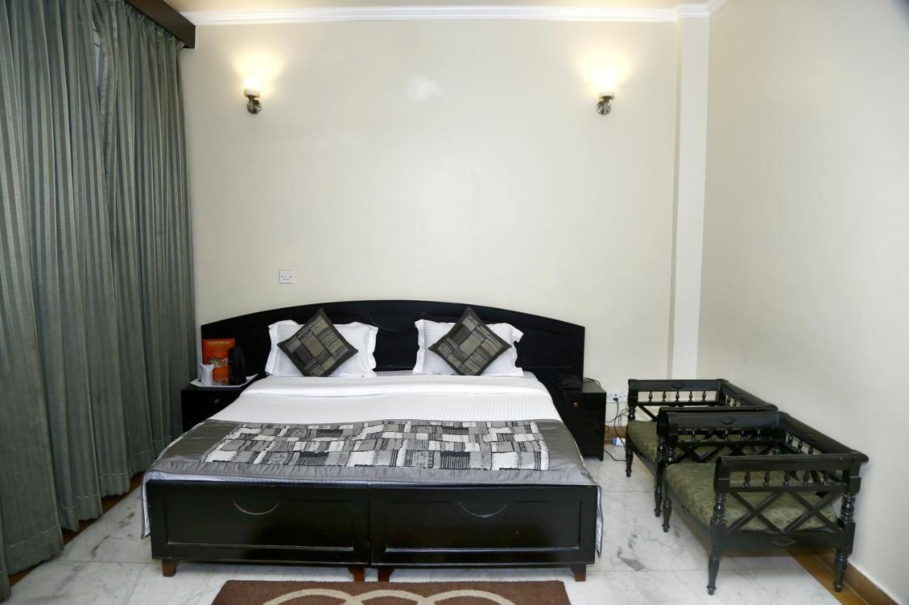 Hotel Centre Nizamuddin 3*