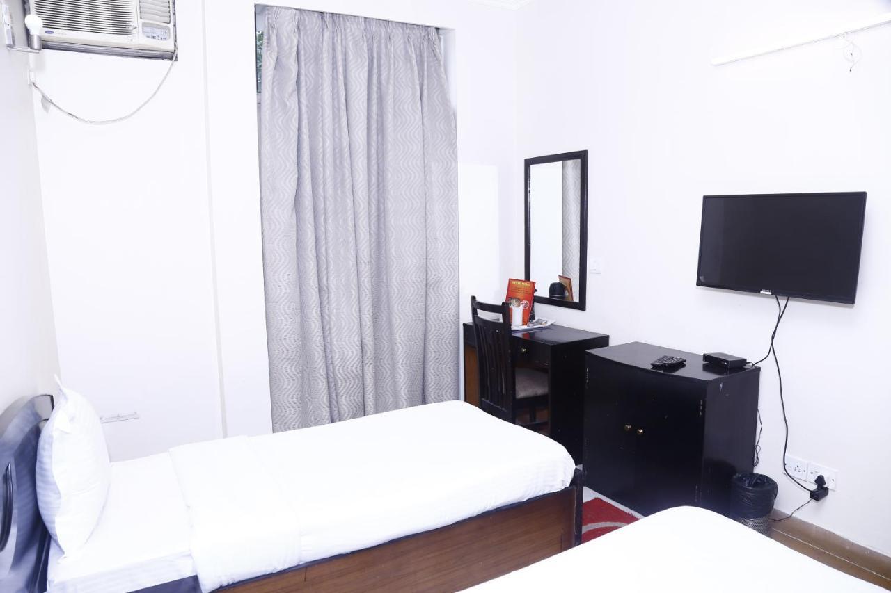Hotel Centre Nizamuddin 3*