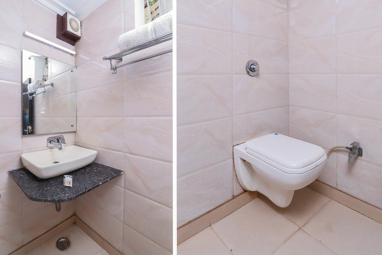 Hotel Oyo 14721 Vishesh Continental Delhi (National Capital Territory of India)