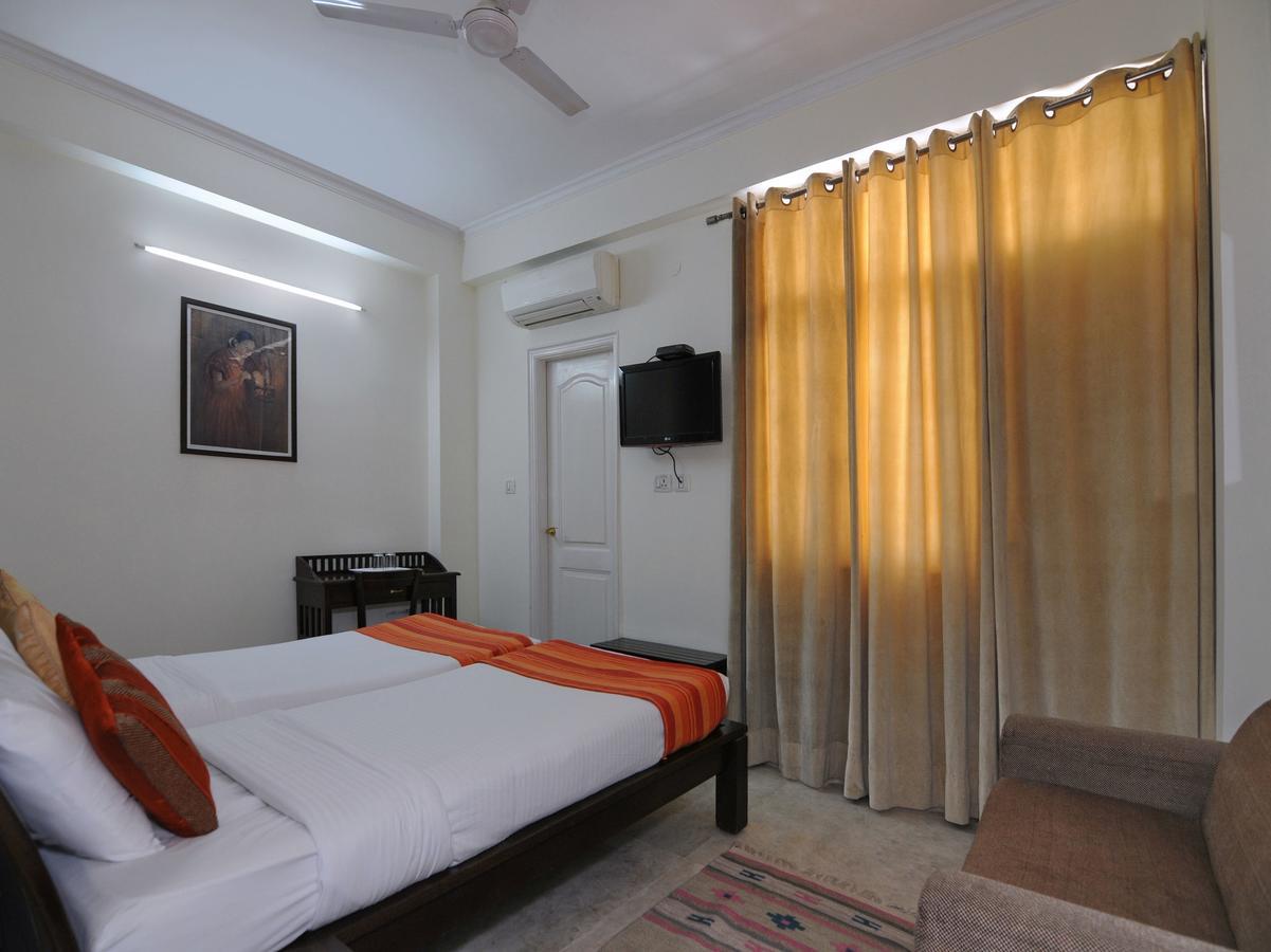 Hotel Mehra Residency At The Airport