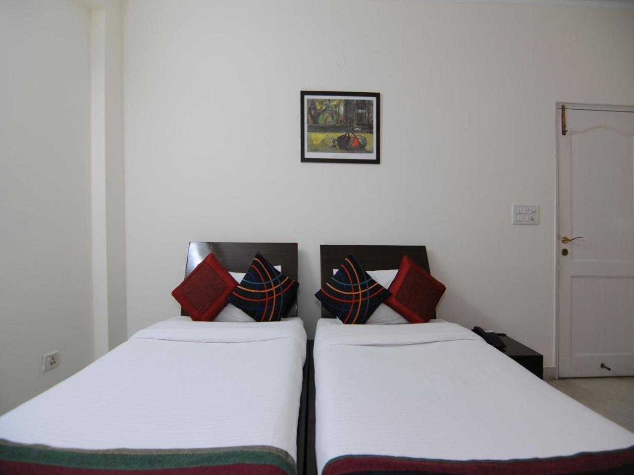 Hotel Mehra Residency At The Airport