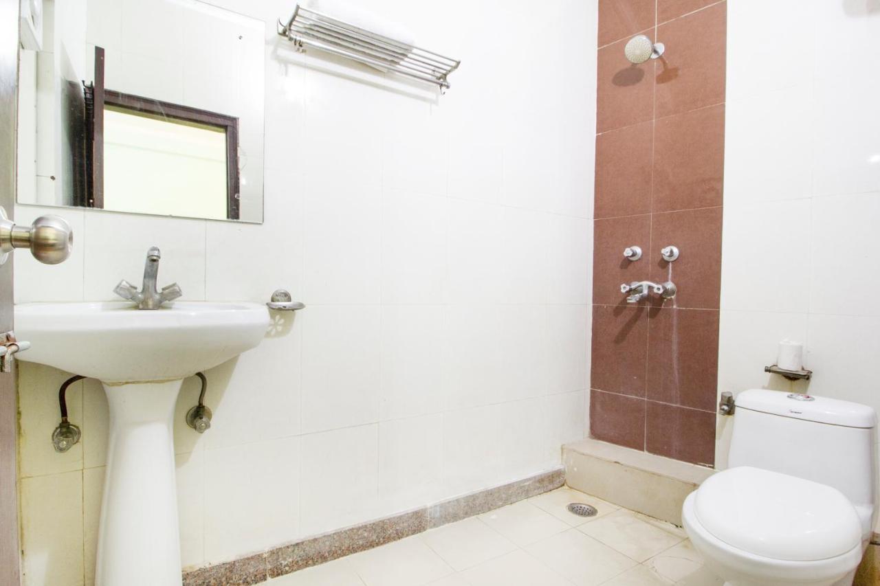 Hotel Aero Look New Delhi