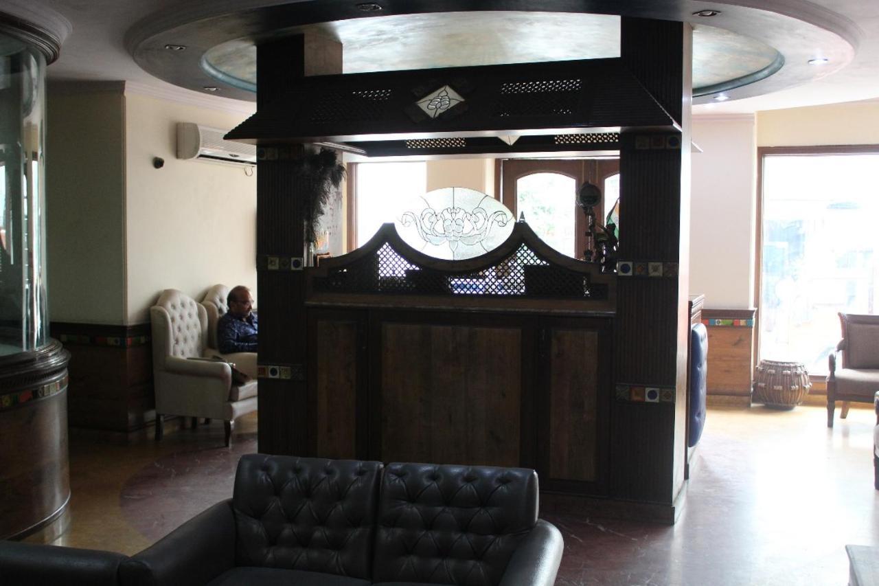 Ivory Palace Hotel 3*