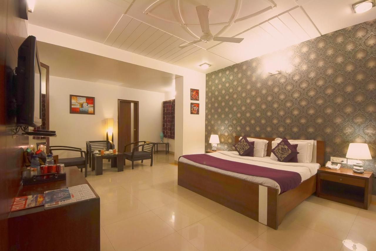 Delhi 37 Near - Delhi Airport Hotel