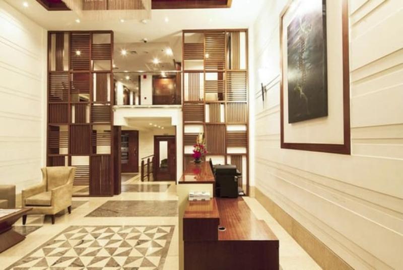 Hotel Mint Oodles 2 Mins To Nehru Enclave Metro 3*