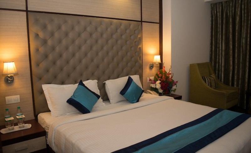 Mint Oodles 2 Mins To Nehru Enclave Metro Hotel New Delhi