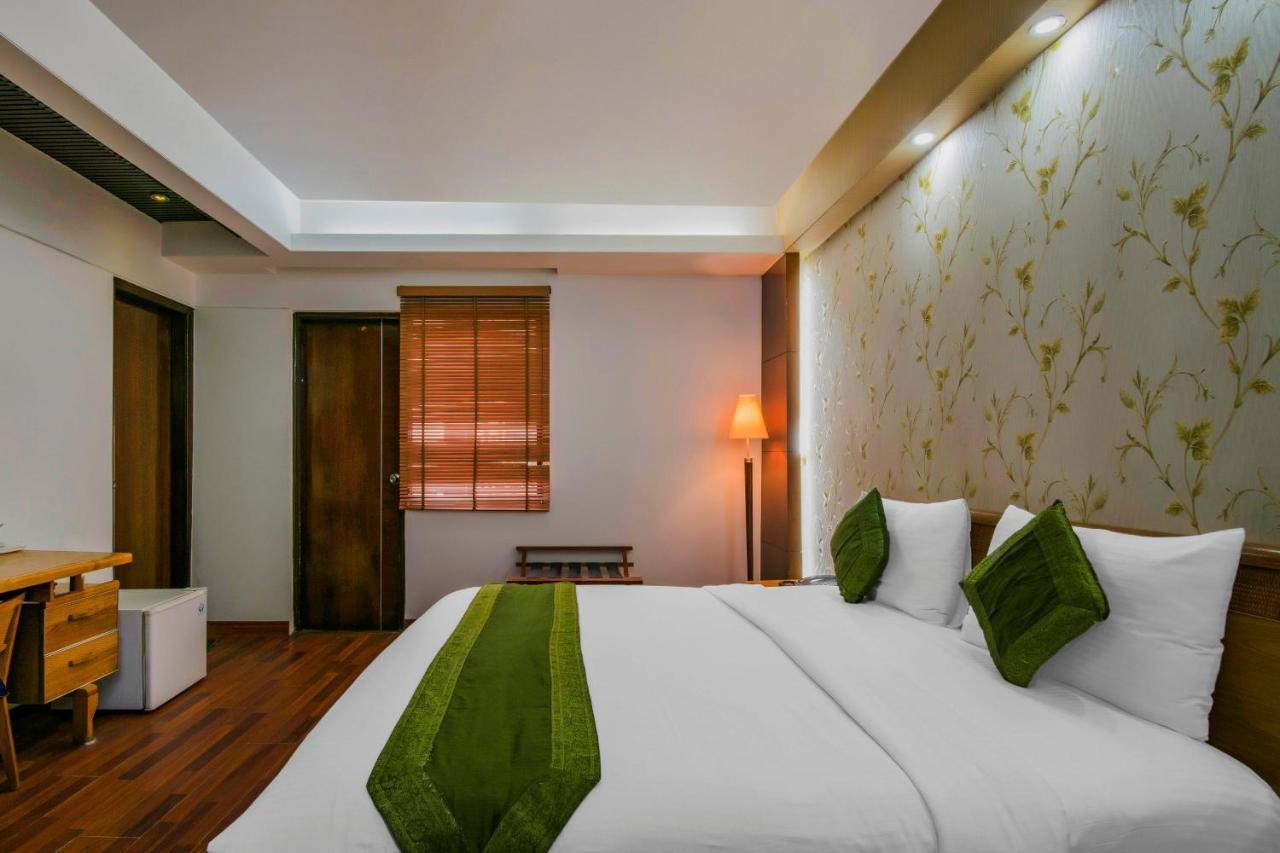 Sisley The Boutique 3* New Delhi