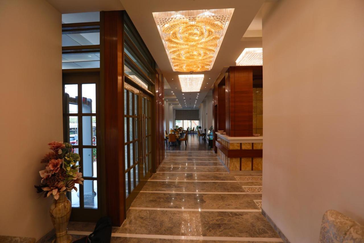 Hotel La New 5*