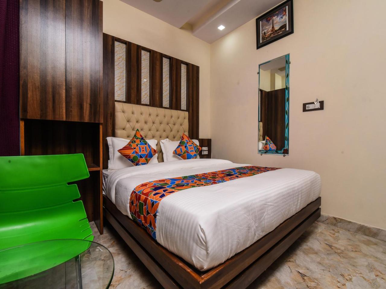 Dollar Hotel New Delhi