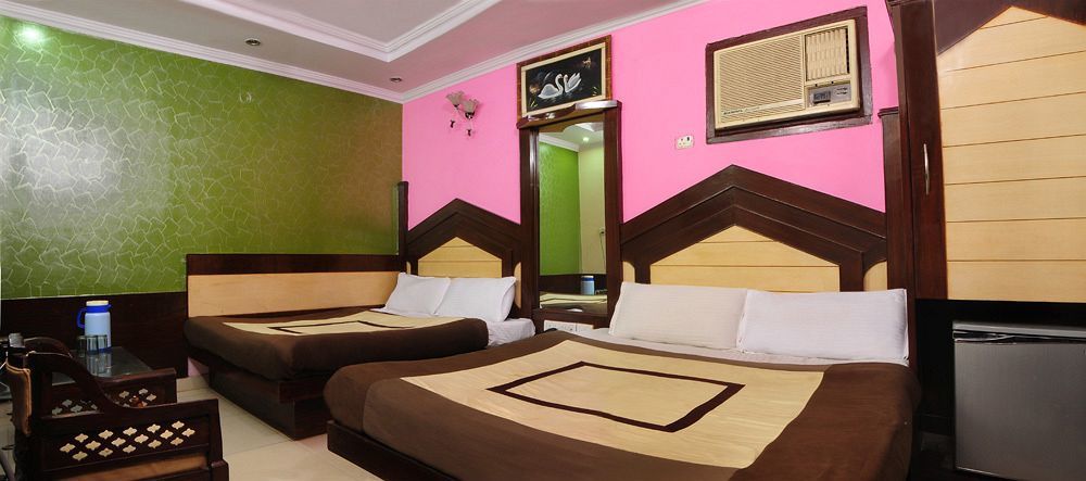 Snow White Deluxe 3* New Delhi