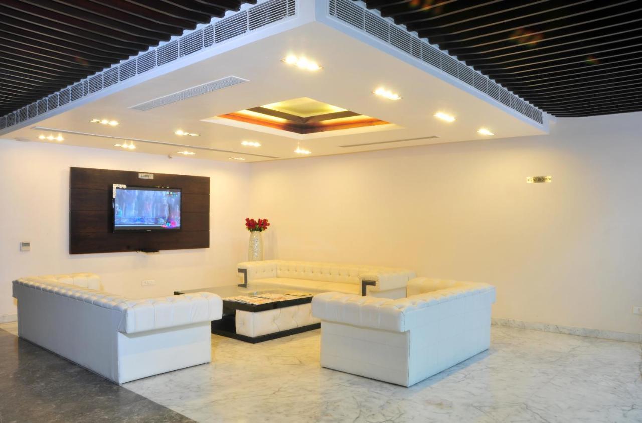 Elegance 3* New Delhi