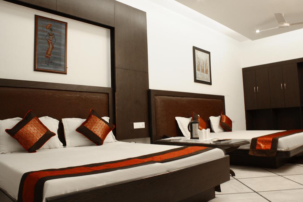 Apra International Hotel Nova Deli