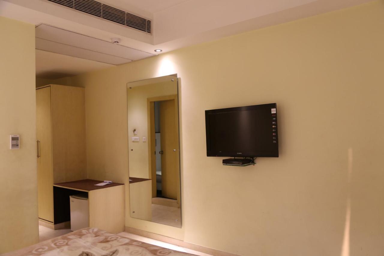 Mayur Hotel