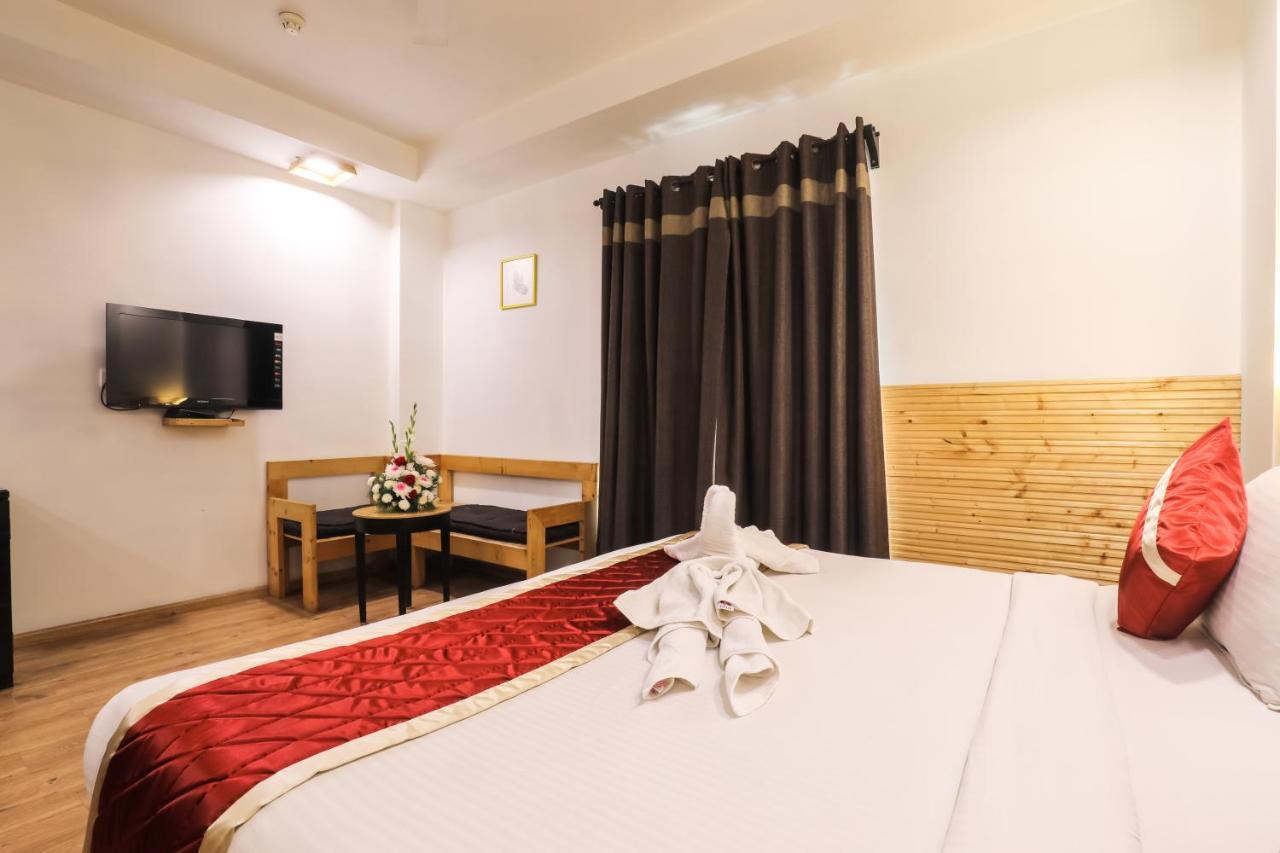 Hotel Siesta Basil - Okhla New Delhi