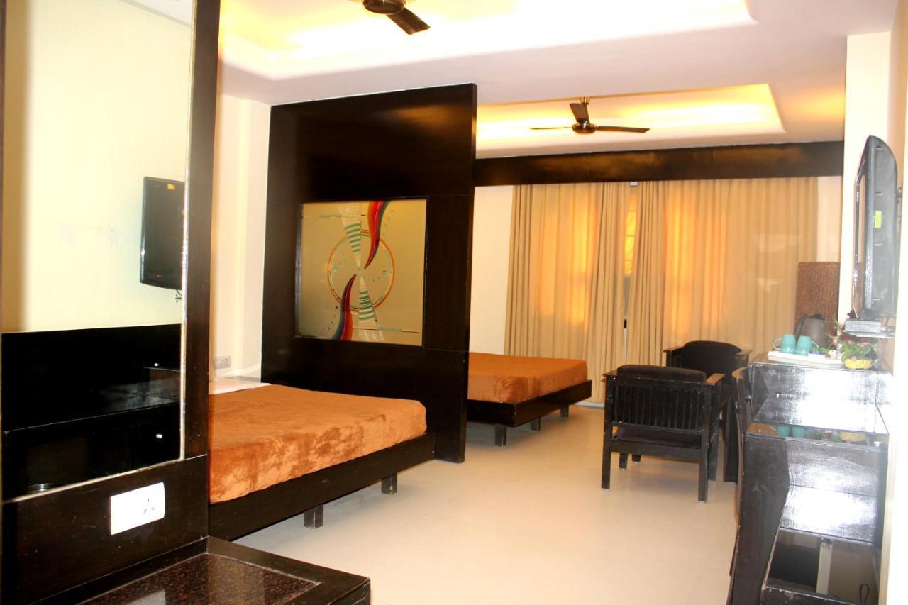 Aman Deluxe Hotel