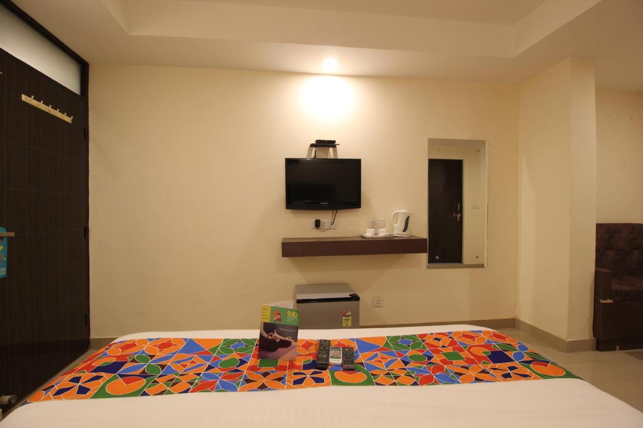 Kelvish Hotel *