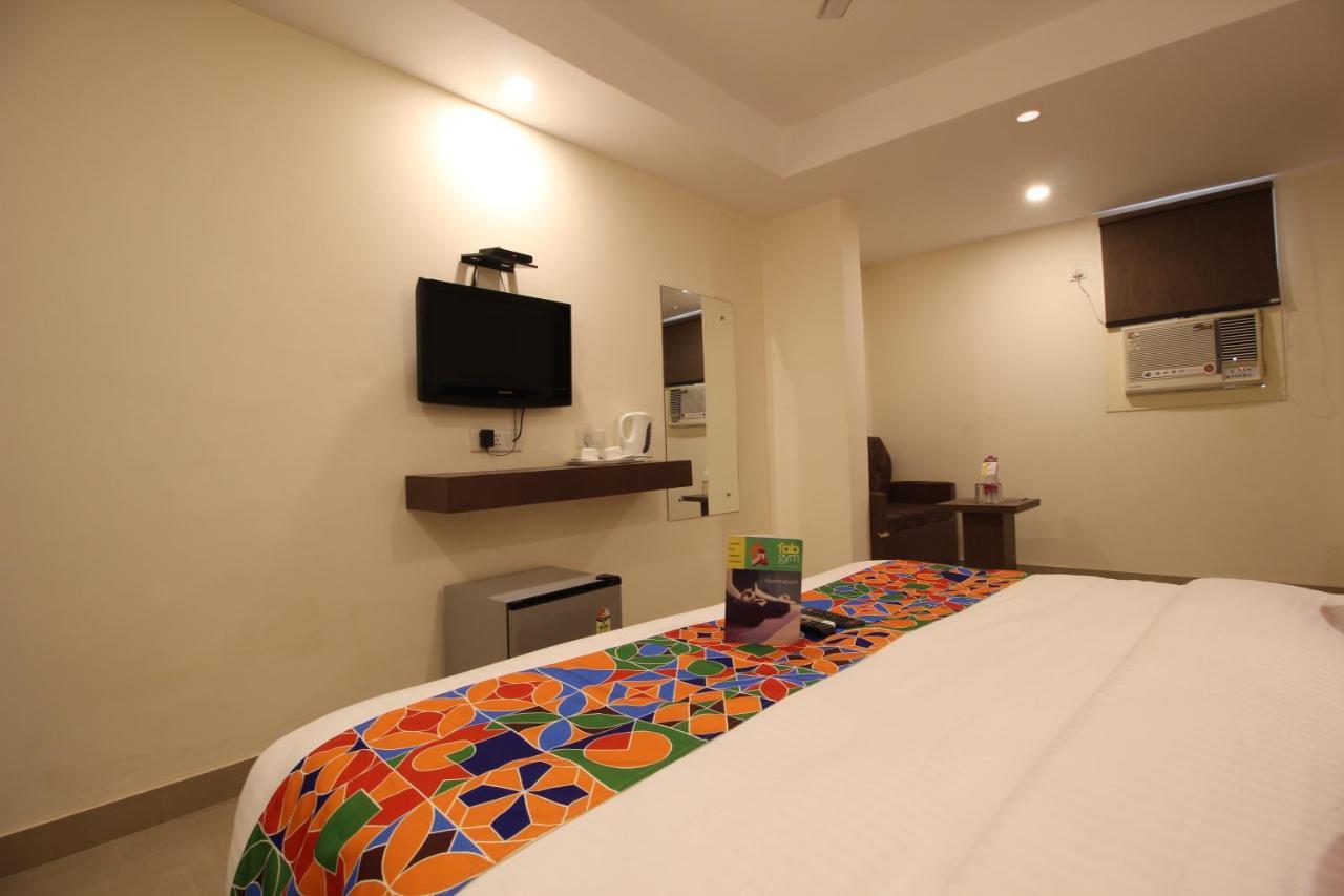 Kelvish Hotel *