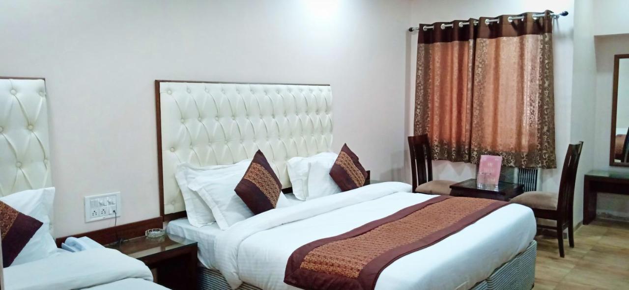 Kabeer New @ New Railway Station Hotel 3*