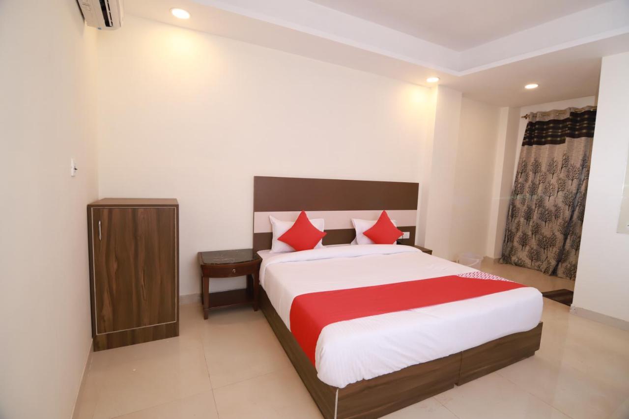 Ascent Hotel 3*