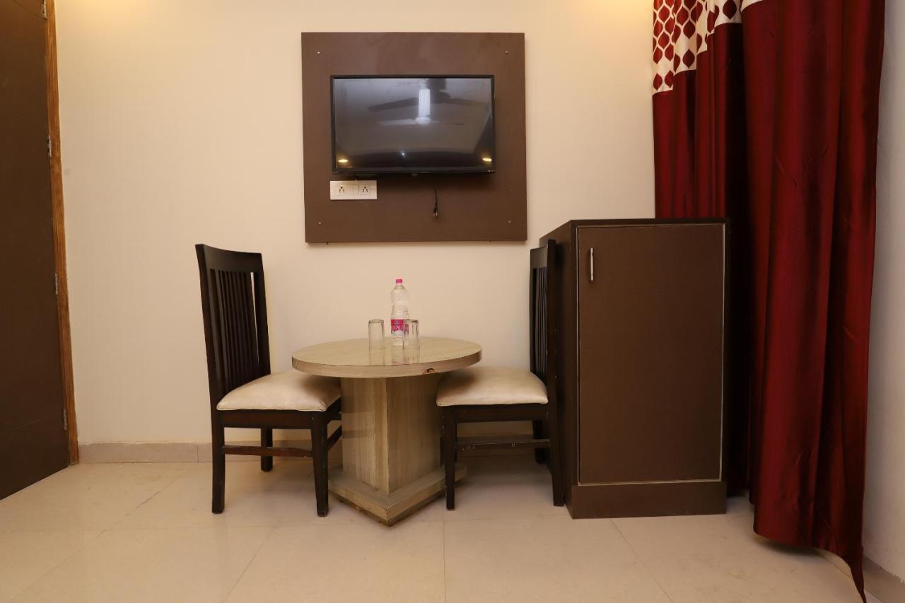 Ascent Hotel 3*