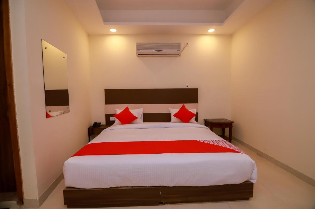 Ascent Hotel New Delhi