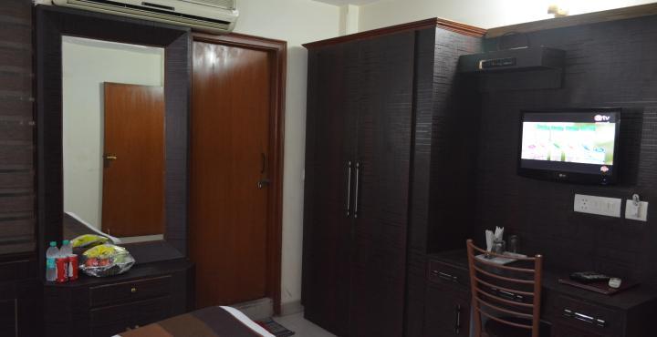 Airport Vishal Residency Hotel 3*