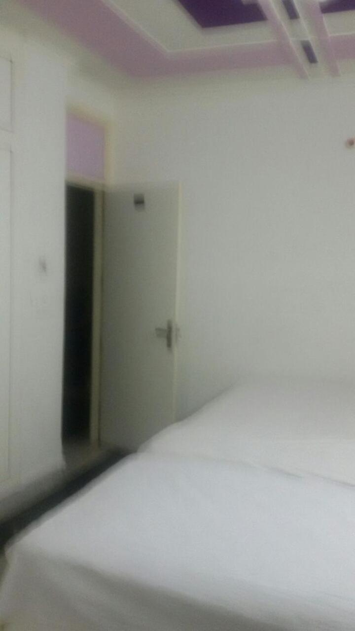 Green Palace New 2* New Delhi