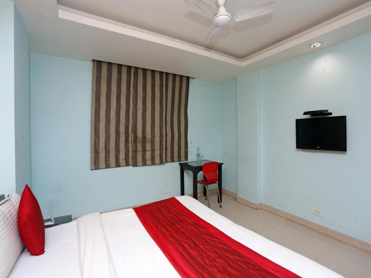 Oyo 6596 Flight Path Hotel 3*