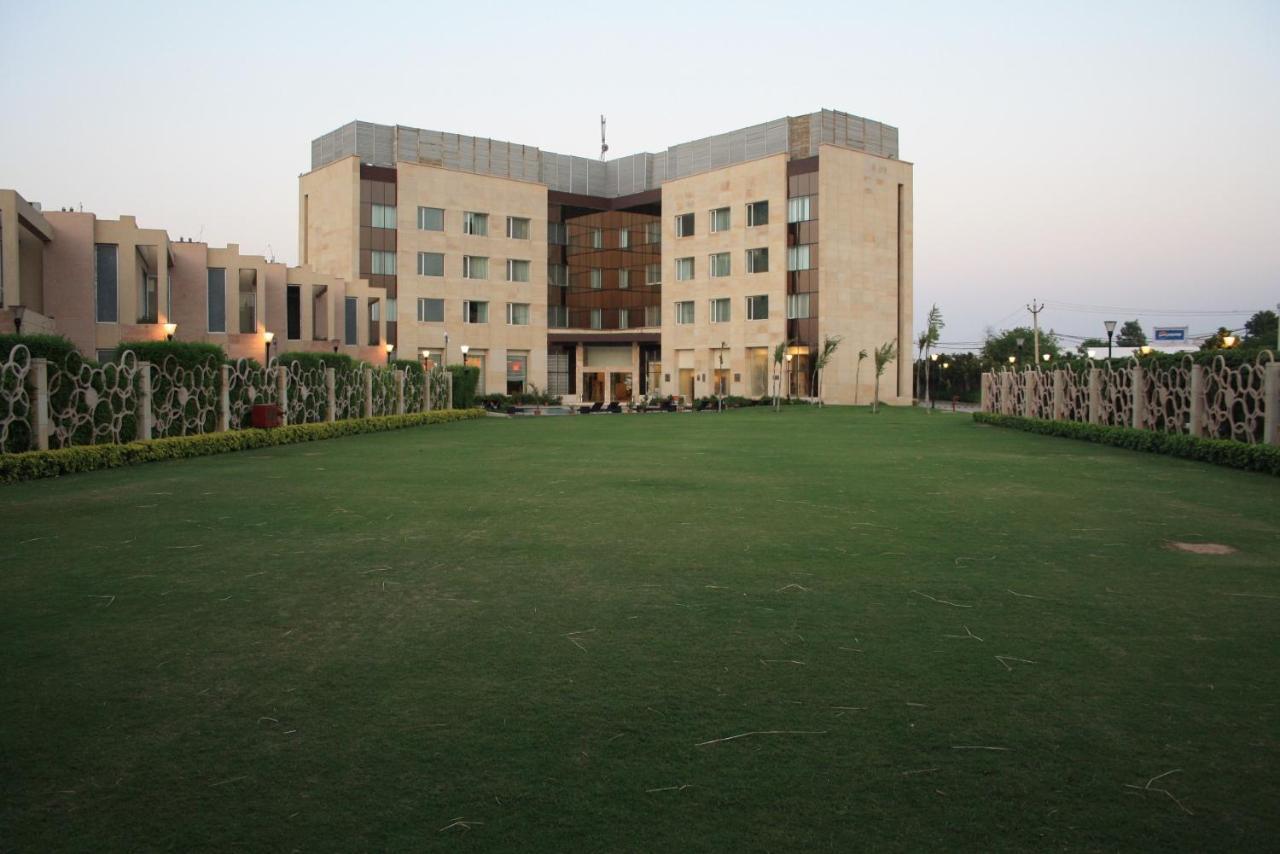 Hotel Fortune Park Orange, Sidhrawali, Gurugram - Member Itc Hotels' Group