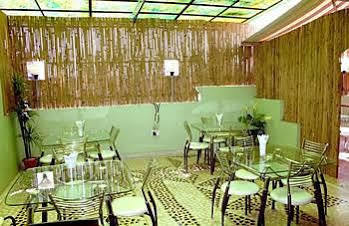 Hotel Pablas International, New Delhi, Near Metro 3*
