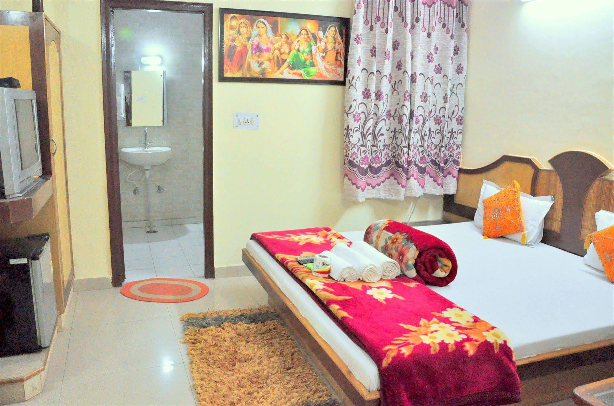 Ganga Hotel