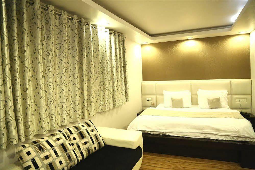 Elegance New Delhi