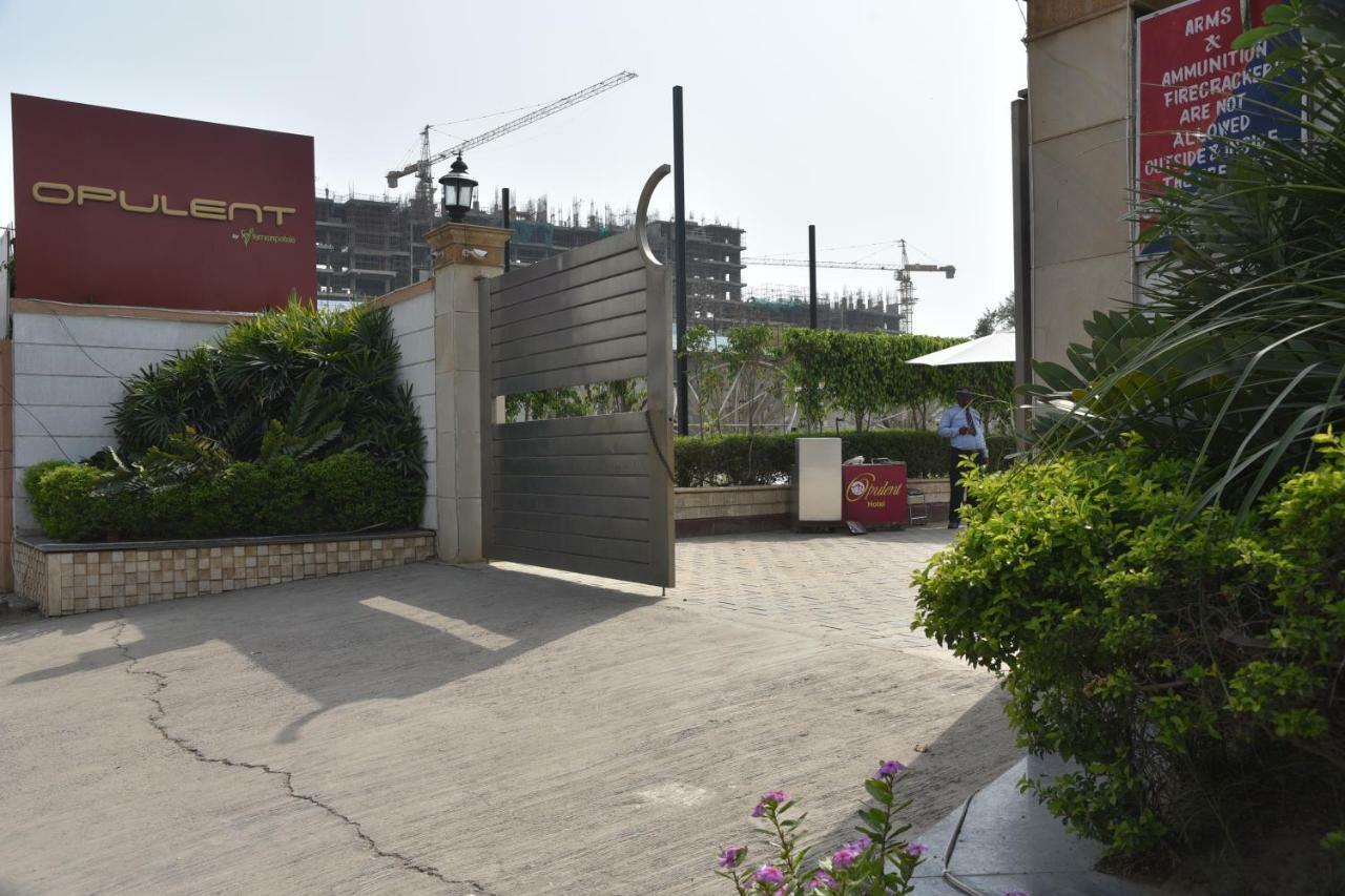 Opulent By Udman Chhattarpur 4*