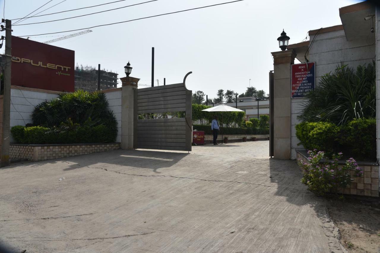 Opulent By Udman Chhattarpur 4*