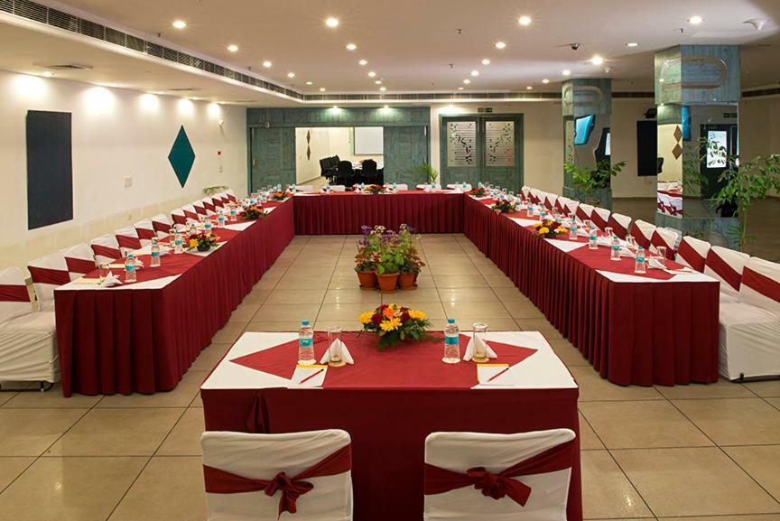 Anila Hotel 3*