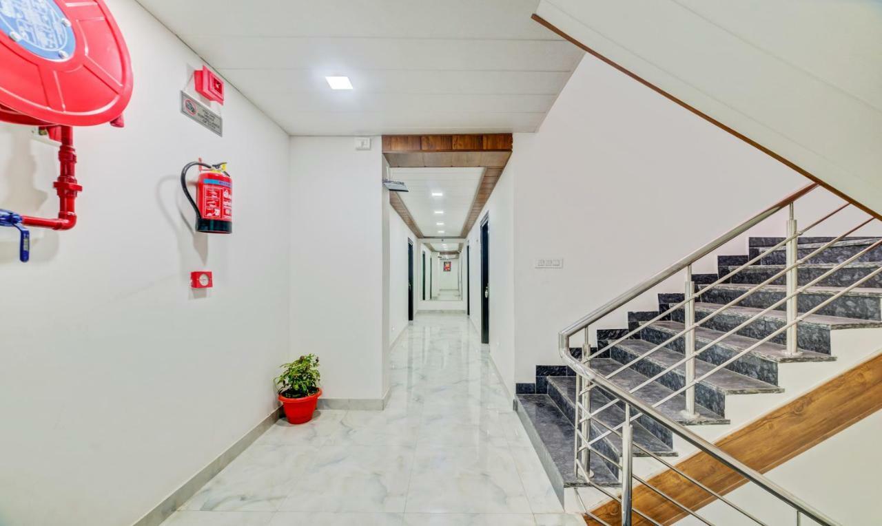 Nysha Palace Near Igi Airport New Delhi