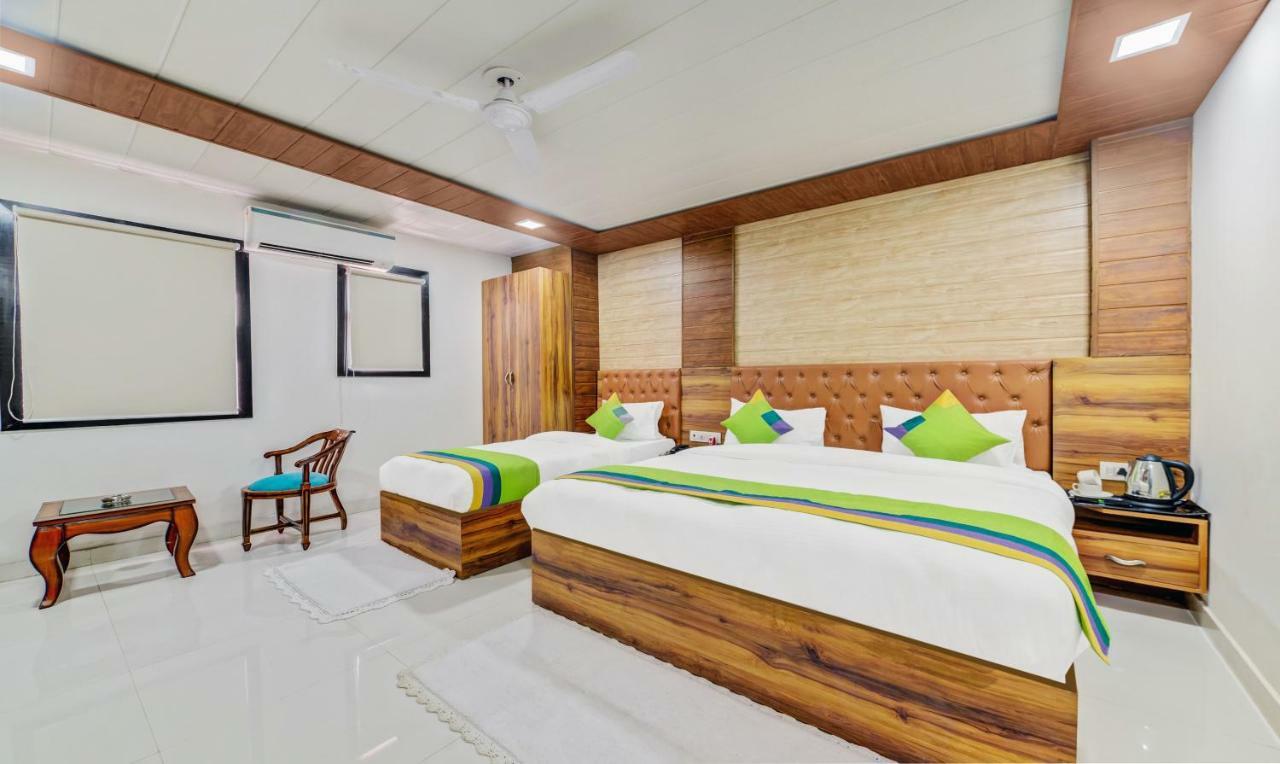 Nysha Palace Near Igi Airport Hotel 4*