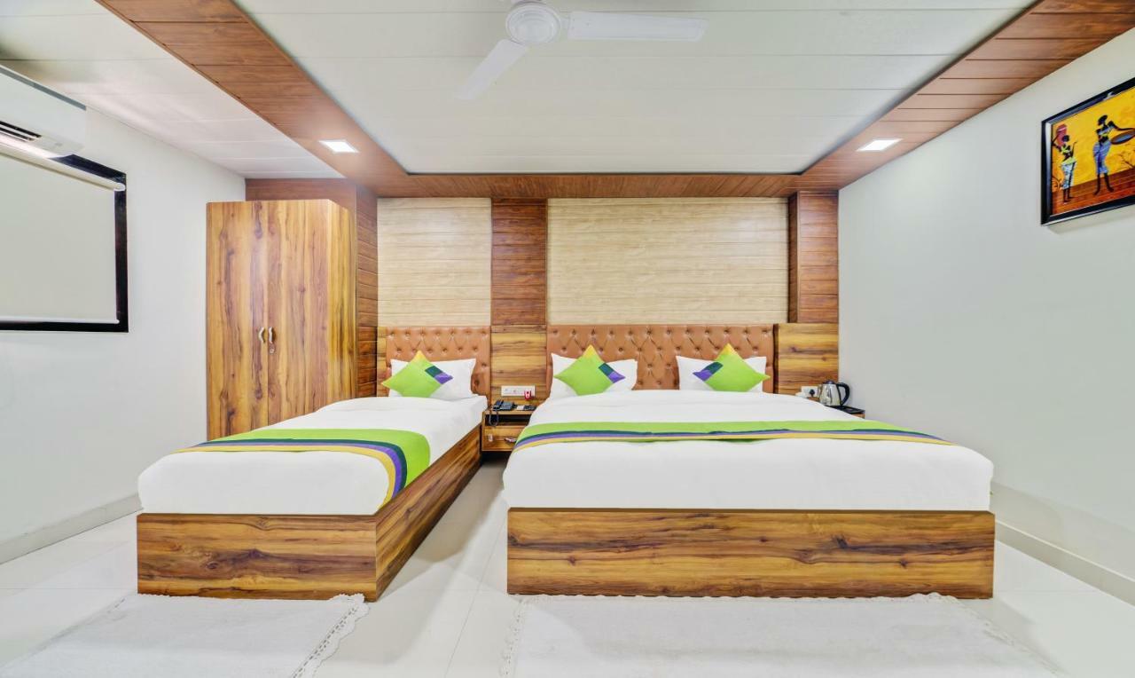 Hotel Nysha Palace Near Igi Airport New Delhi