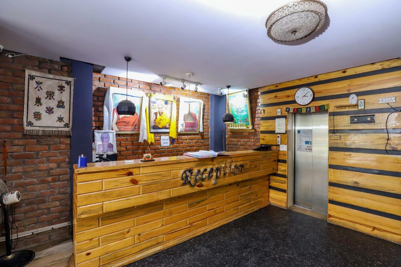 Hotel Oyo 24901 Achi House New Delhi
