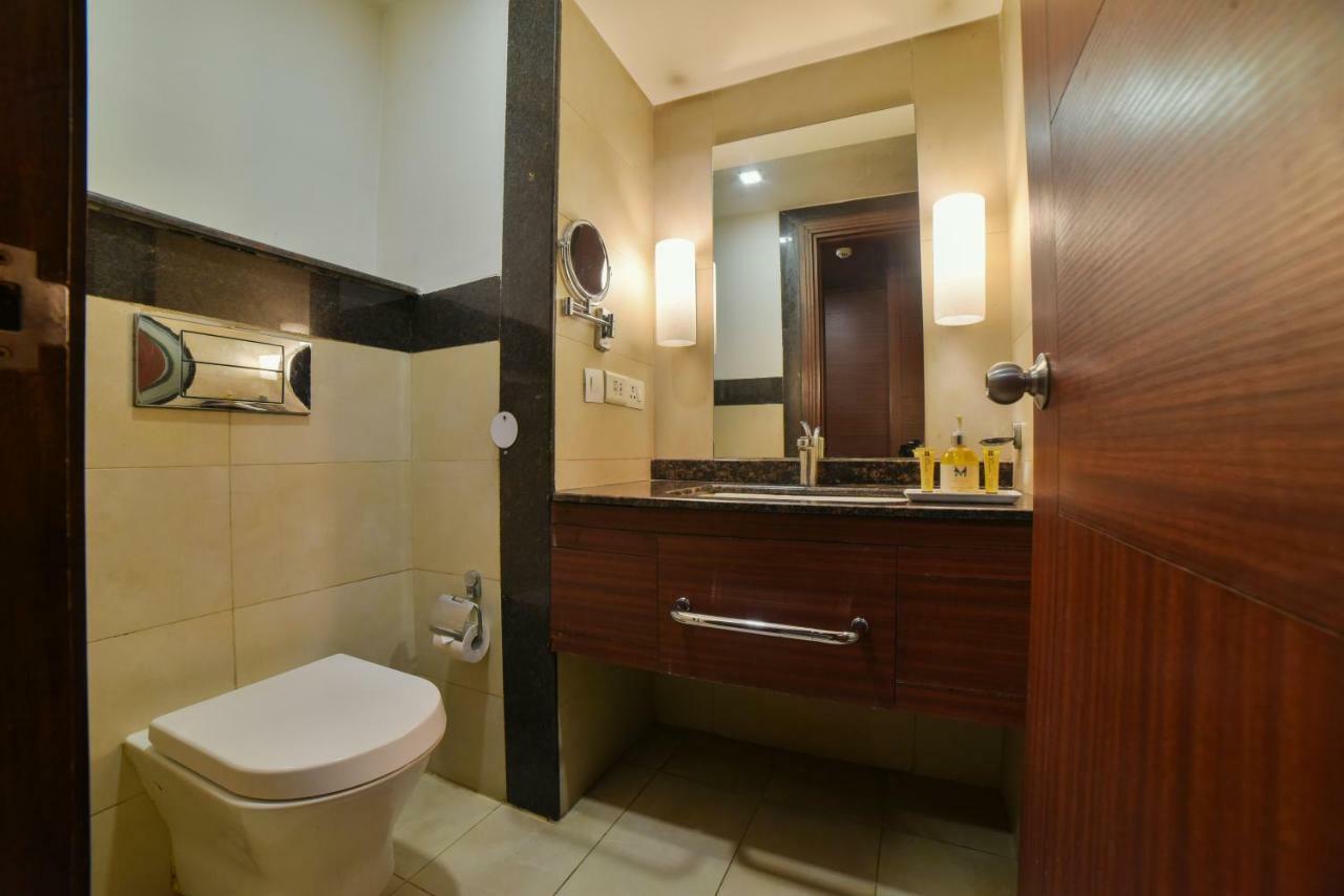 Mint Oodles 2 Mins To Nehru Enclave Metro 3* New Delhi
