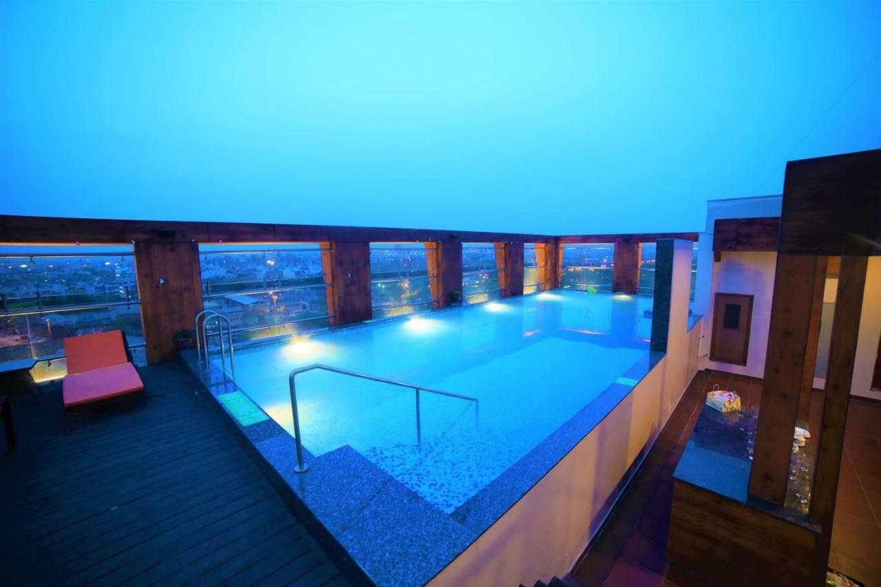 La New 5* Delhi (National Capital Territory of India)