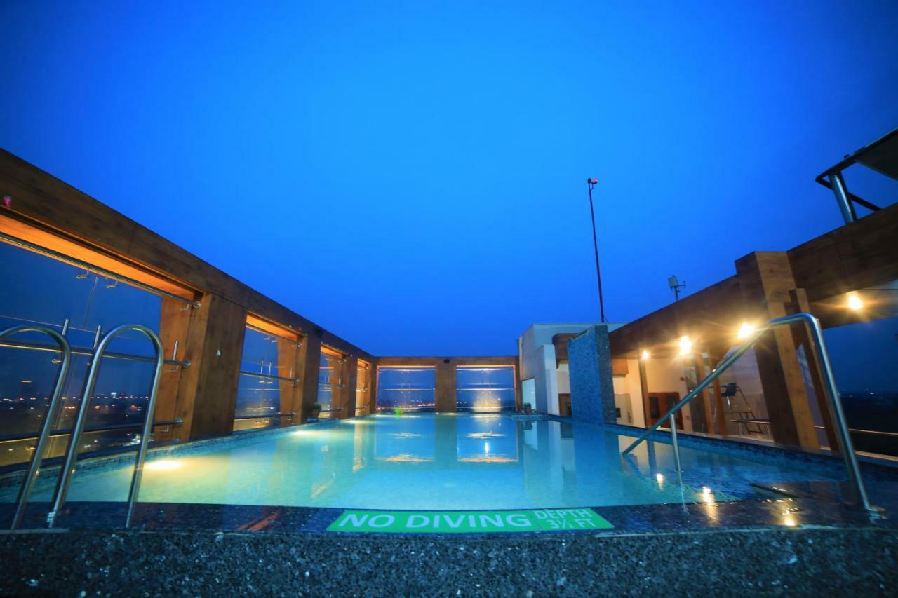 La New 5* Delhi (National Capital Territory of India)