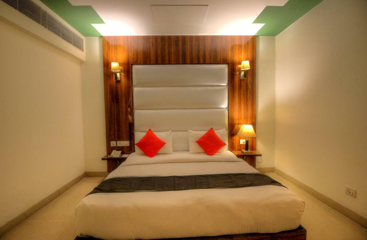 The Impress Near Delhi Airport