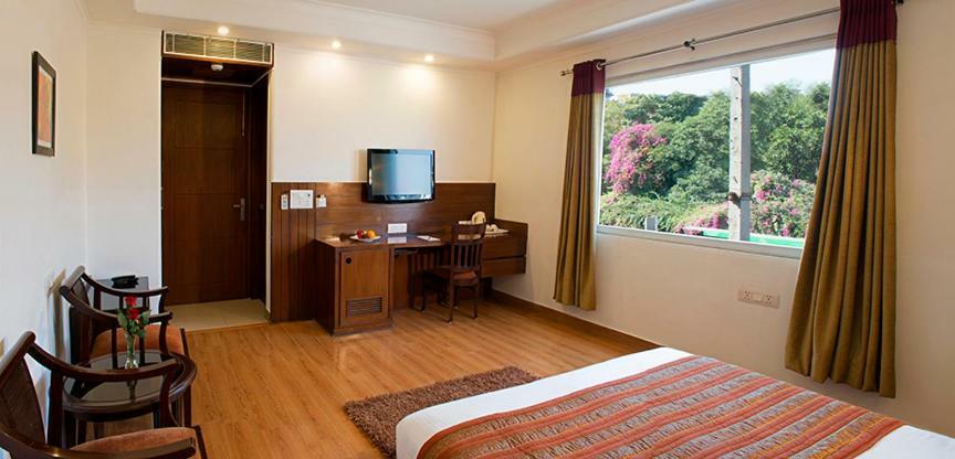 Anila Hotel 3*