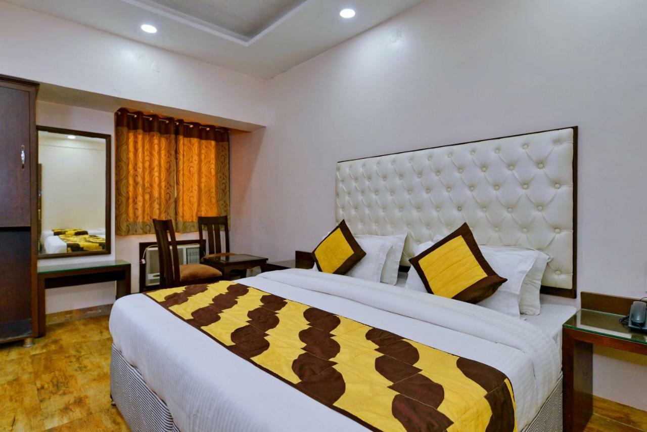 Kabeer New @ New Railway Station Hotel 3*
